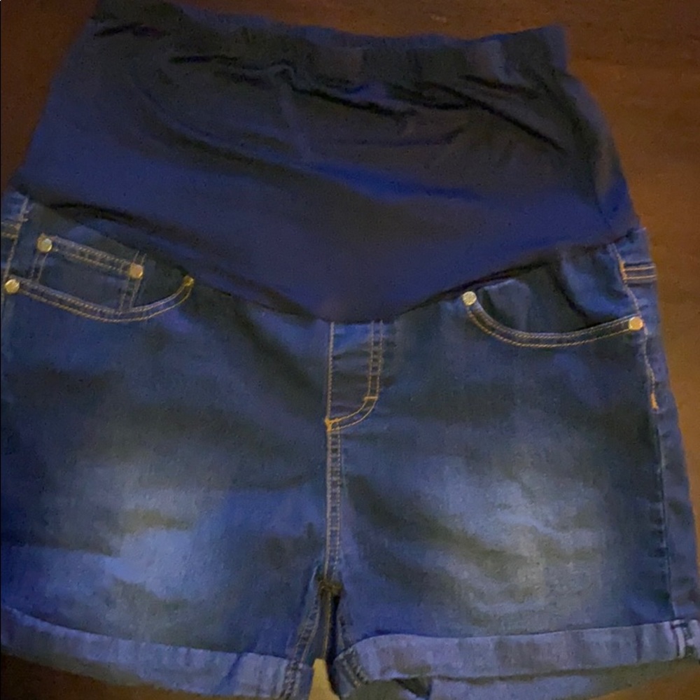 Oh! mamma large maternity shorts